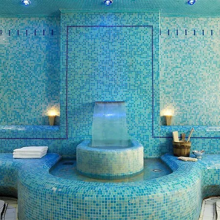Novotel Thalassa מלון 4*