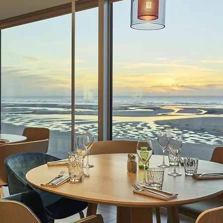 فندق Novotel Thalassa 4*